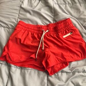 Vuori Clementine shorts size Medium